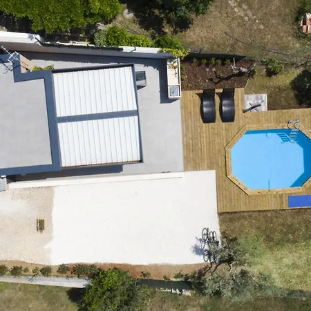 House Olive - Ground Floor House For 2 People With Private Near Medulin Pomer