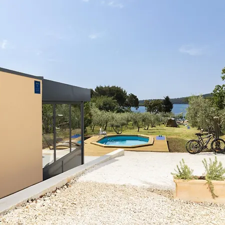 House Olive - Ground Floor House For 2 People With Private Near Medulin