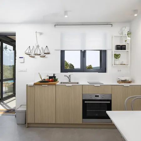 House Olive - Ground Floor House For 2 People With Private Near Medulin Villa *