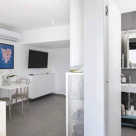 House Olive - Ground Floor House For 2 People With Private Near Medulin