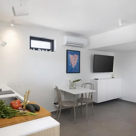 House Olive - Ground Floor House For 2 People With Private Near Medulin Villa Pomer