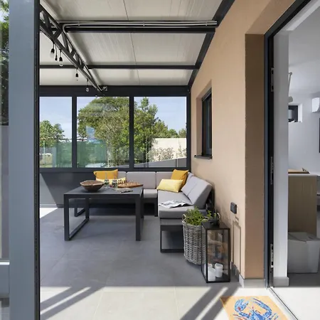 House Olive - Ground Floor House For 2 People With Private Near Medulin Pomer