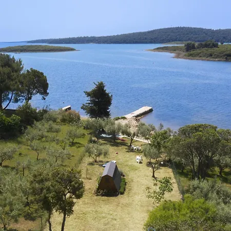 House Olive - Ground Floor House For 2 People With Private Near Medulin *